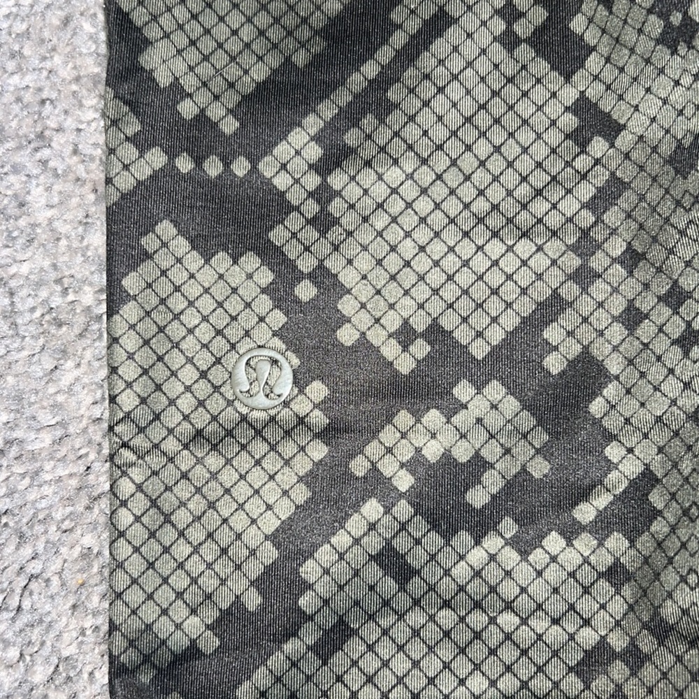 Lululemon joggers - Picture 3 of 5